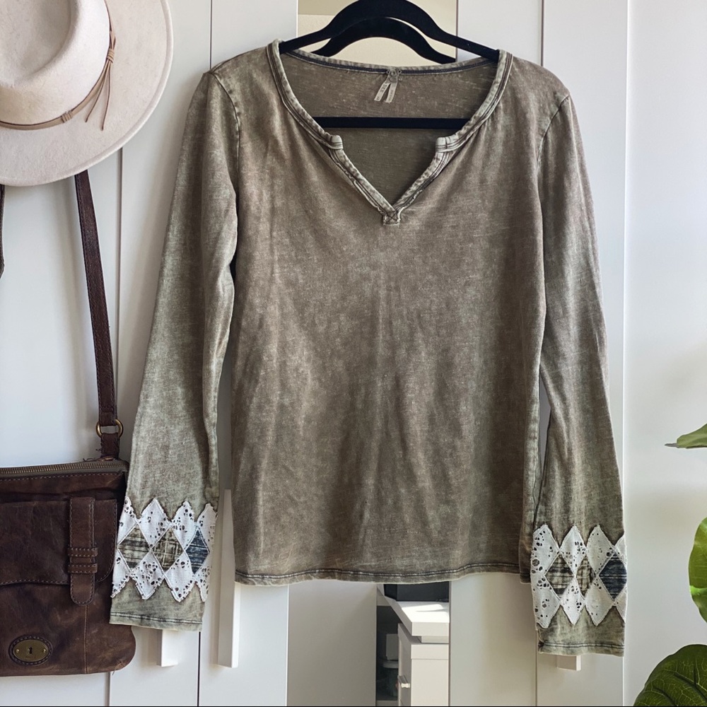 BUCKLE • Boho• Wide Sleeve• Long Sleeve • Tunic